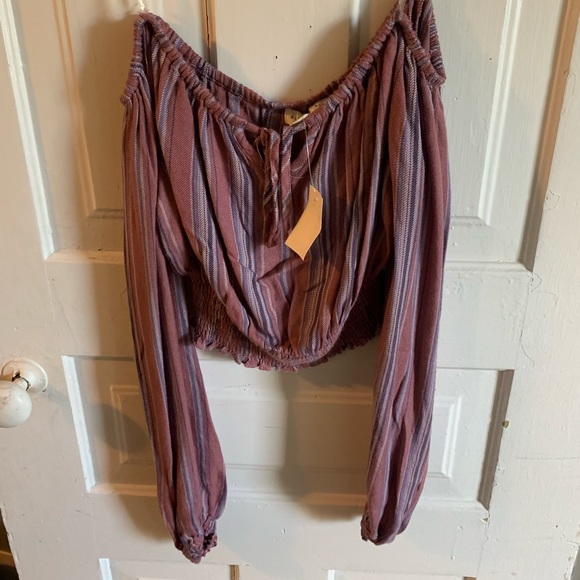 Top - Picture 2 of 2